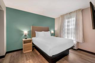 MainStay Suites Sterling near Dulles Town Center - 2