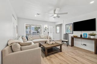 Good Times and Tan Lines - 2