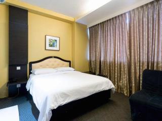 L Hotel @ Broadway - 9