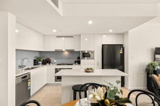 Brisbane luxe city living in the sky - 8