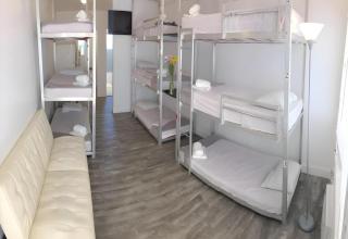 Bikini Hostel, Cafe & Beer Garden - Adults Only - 4