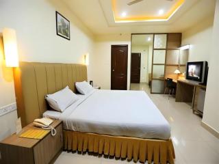Hotel Sitara Grand Kukatpally - 9