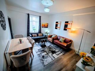 Blyth Royal Castle, Free Parking - 6