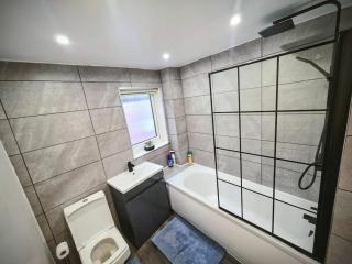 Blyth Royal Castle, Free Parking - 4