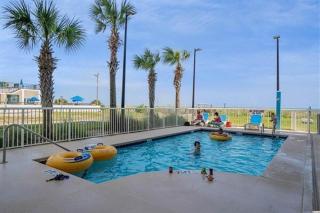 Oceanfront Bliss Bright Blue Condo with Balcony HSS 9th Floor - 8