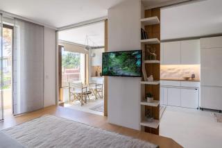 Smartly Designed Flat with Balcony & Parking by Flat Mаnаger - 7