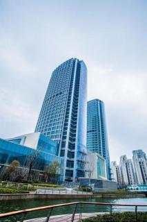 Hotel Carnival Qingdao - 2