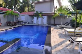 Majestic Beach Comforts - Beachfront - 9