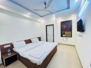Hotel Pub G - Mayur Vihar - 5
