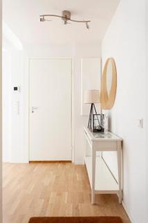 2ndhomes Stylish Studio with Balcony - 4