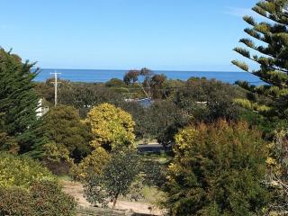 One95 Family Beach House - 9