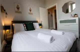 Edinburgh Festival Escape - 1