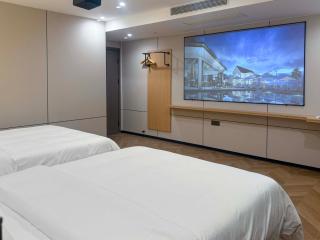 Prime Pazhou Aparthotel - Pazhou Station Line 8 and 11 - Steps away from Canton Exhibition Center - 1