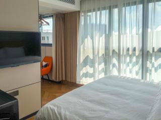 Prime Pazhou Aparthotel - Pazhou Station Line 8 and 11 - Steps away from Canton Exhibition Center - 1