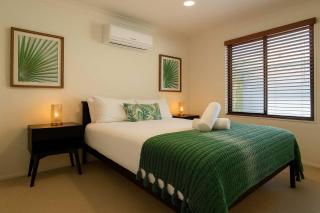 Riverside Family Villa - 3