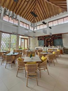 Alima ARQ Beach Resort - 2