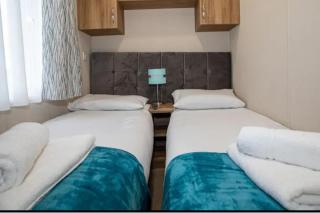 3-Bed Lodge Sleeps 6 -Hot tub -Resort Access - 9