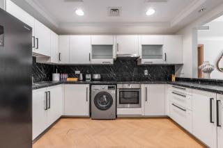 Ultra Luxury Palm - Free 5-star Beach Resorts Access - Dubai - 5