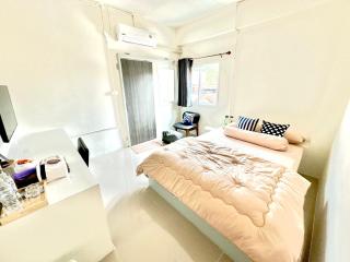 อมรรัตน์Room - 1