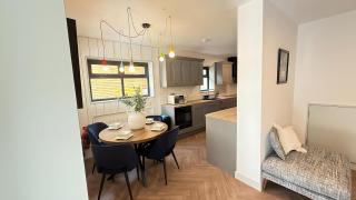 Crystal Palace Stylish Large Ensuite Double Room - 5