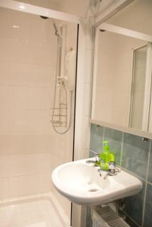 Beautiful Travelers Apartment - Salmond Place - 3
