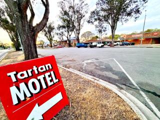 Tartan Motel - 2
