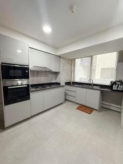 3 Bedroom Duplex - Iconic Towers - 3