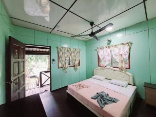 Sukau Backpackers Bed & Breakfast - 2