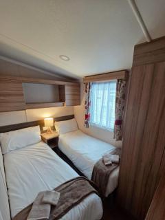 Holiday Home at Hoburne Naish - 2