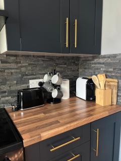 1 Bed Apartment- Walton on Thames, Surrey - 8