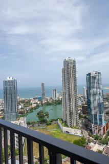 1BR Luxe Condo - Lotus Lookout - Ocean and City Views - Pool - Gym - 1