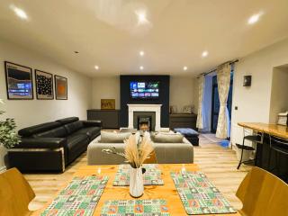 Stylish Jesmond Garden Apartment - 9