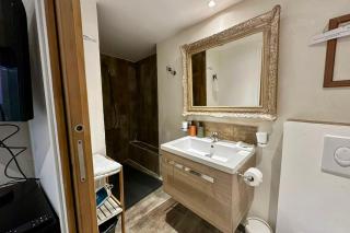 Charming little duplex Historic center! - 6