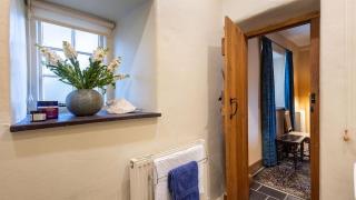 Cadnant Coach House - 3