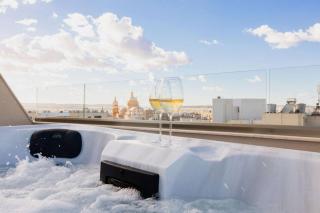 PH Jacuzzi &StunningTerrace Near Tarxien Temples - 6