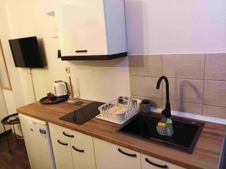 Apartment Riki 3 near Bus Station - 9