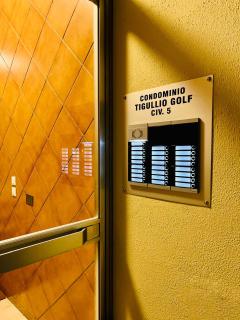 Bilocale Golf One Bedroom & Living Room with Sofa Bed - 1