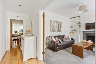 Stylish 2-Bed Flat by Paddington & Hyde Park - 3