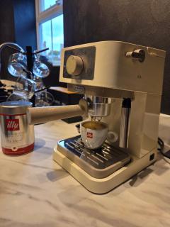 Villa Emma - Modern Bungalow with EV Point, Free Parking & Workspace - 4