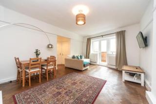 Entire 2 bedroom/ 1.5 bathroom - Flat in London - 7