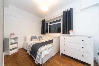 Entire 2 bedroom/ 1.5 bathroom - Flat in London - 8