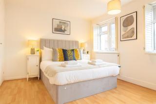 2 Bed Flat in Elephant & Castle - 9