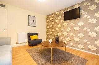 2 Bed Flat in Elephant & Castle - 1