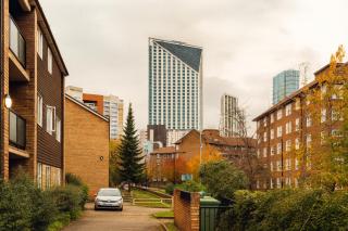 2 Bed Flat in Elephant & Castle - 5