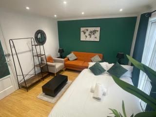 Rooms in stylish house - 1