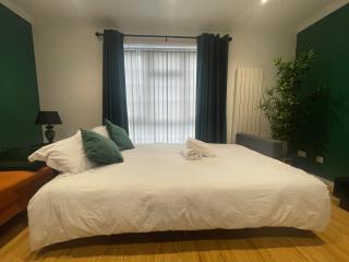 Rooms in stylish house - 5