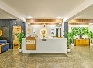 SkyLuxuria Medicity Hotel & Service Apartments - 3