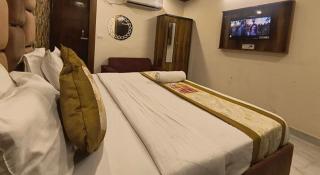 Hotel Kaushambi Grand Near Kaushambi Metro Station - 4