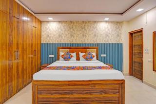 Hotel Angel Pink Residency Near EDM Mall - 4