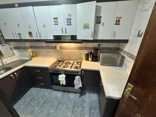 2 bedroom apartment furnished in Eastleigh - 6